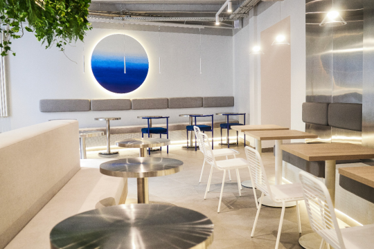 На Цветном бульваре открылось фастфуд-кафе Kamel Smash Burger